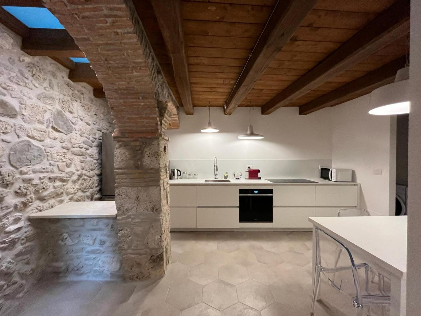 Charme In Centro With Private Parking Apartment Асколи Пичено Екстериор снимка